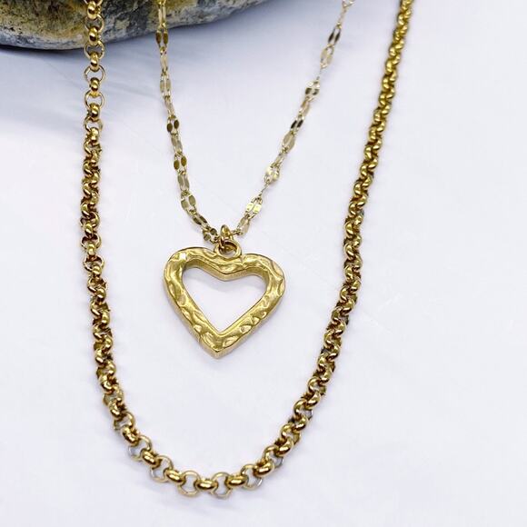 NEW Hollow Heart Layering Necklace Set - Picture 1 of 11